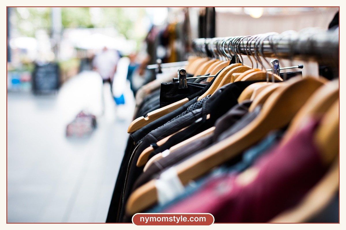 How to Dress Stylish on a Budget as a Mom: Spend vs Save