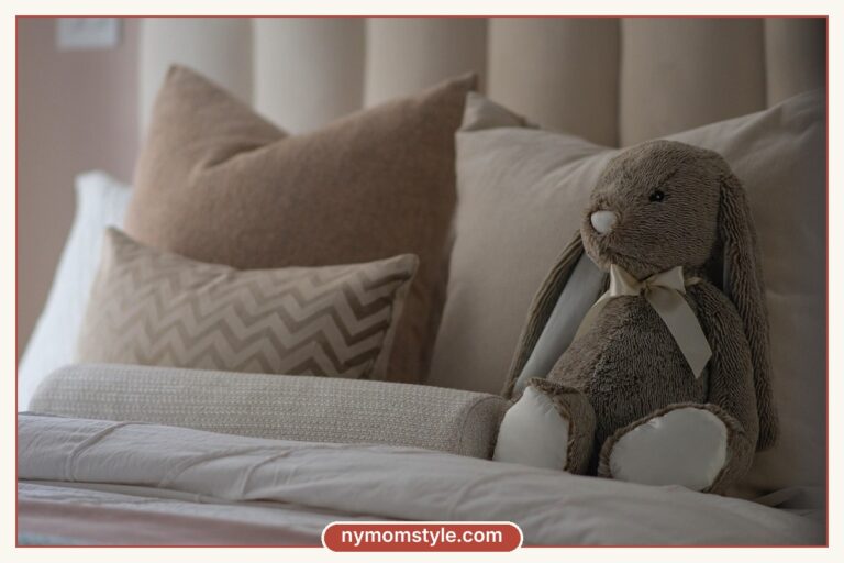 Beige and brown cushions on a neutral bed, a calm neutral colour palette